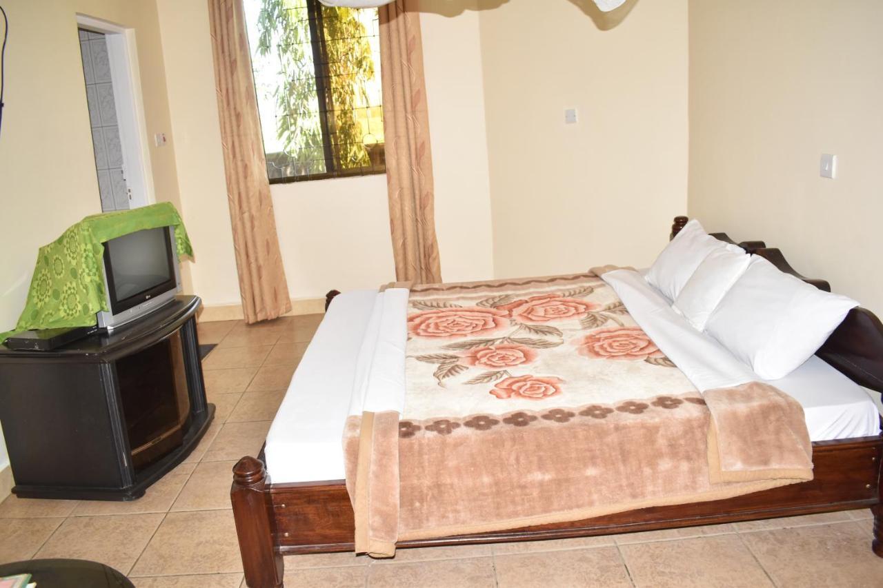 Rainbow Executive Lodge Boma la Ngombe Eksteriør bilde