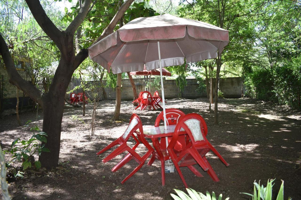 Rainbow Executive Lodge Boma la Ngombe Eksteriør bilde